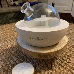 Young Living White Aria Diffuser